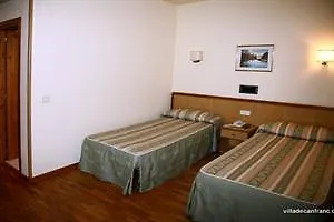Otel De 3*